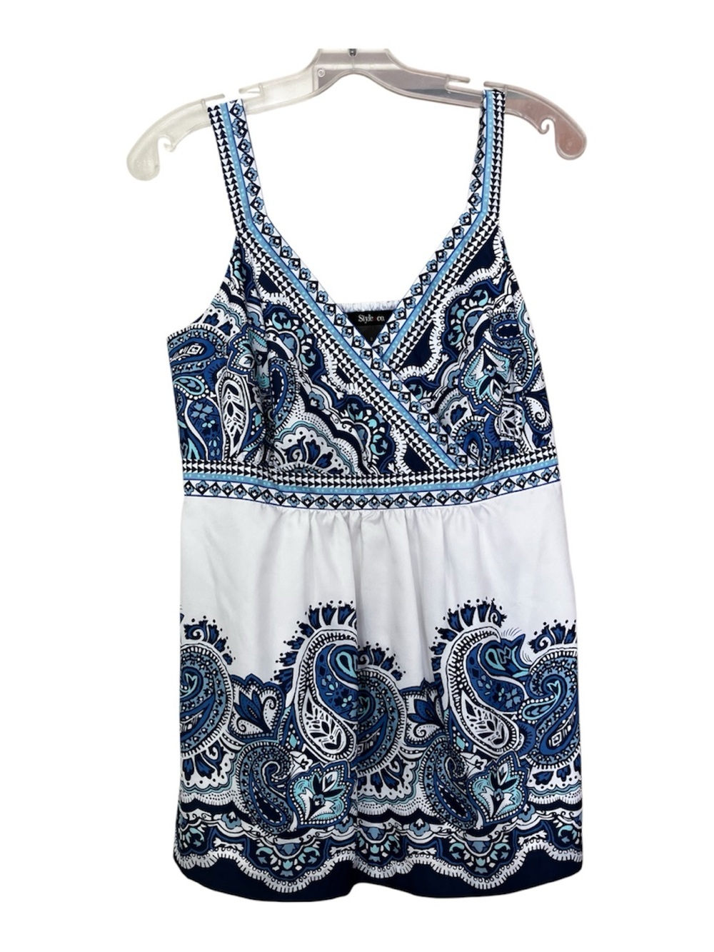 Style & Co. Blue and White Paisley V-Neck Camisole sz8